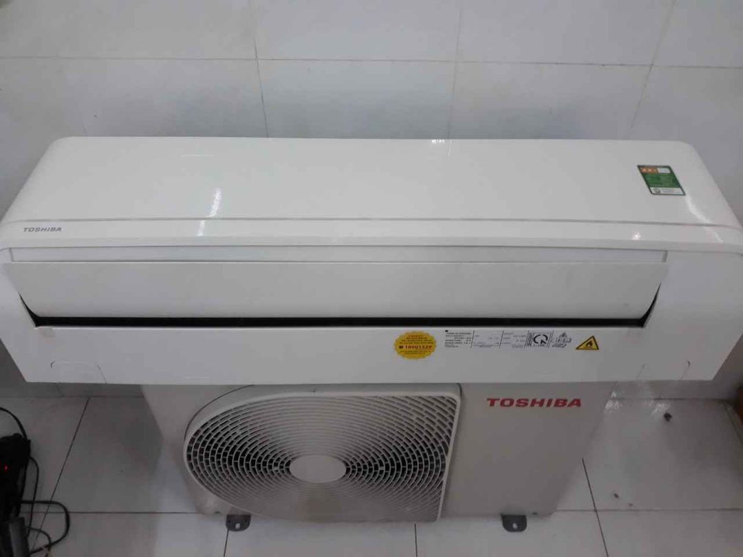 Máy lạnh Toshiba cũ 2HP Inverter